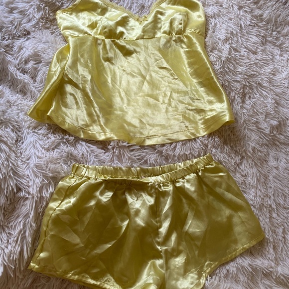 Cute pjs m! S - Picture 1 of 1